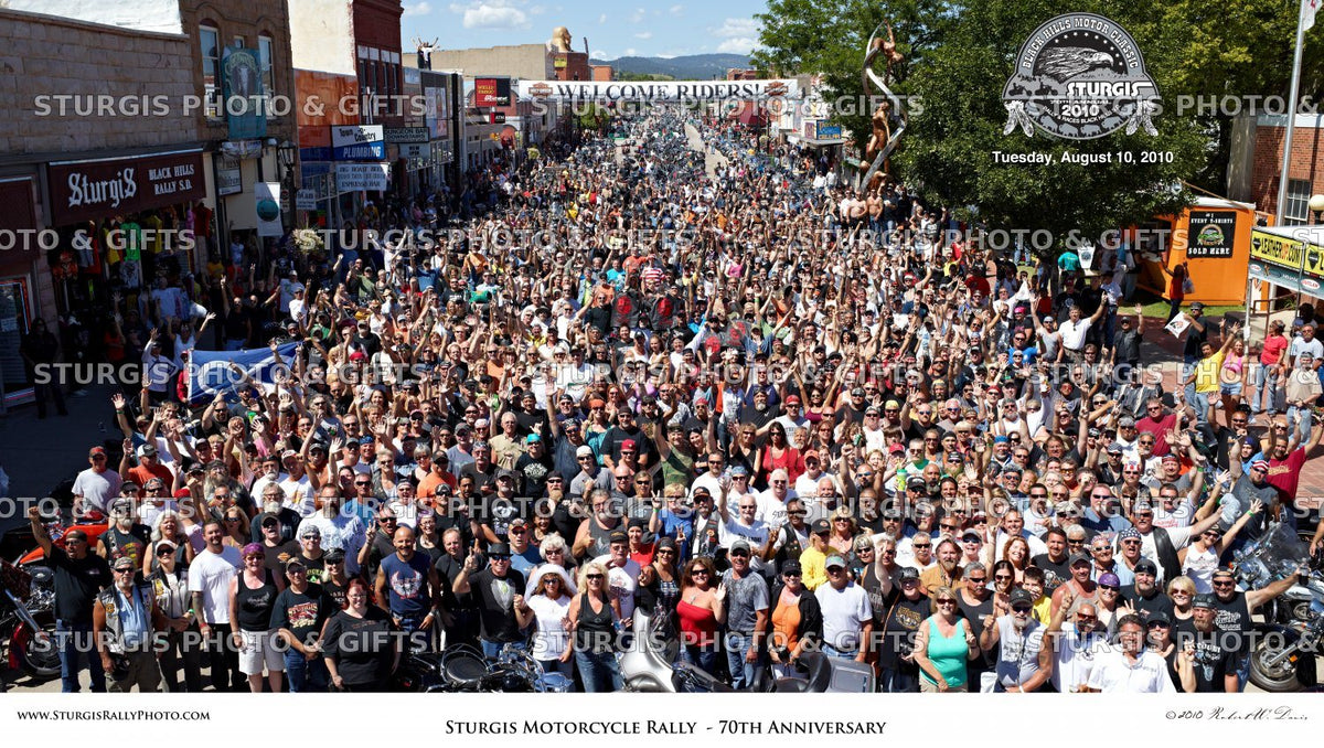 2010 Sturgis Rally Group Photo – August 10, Noon