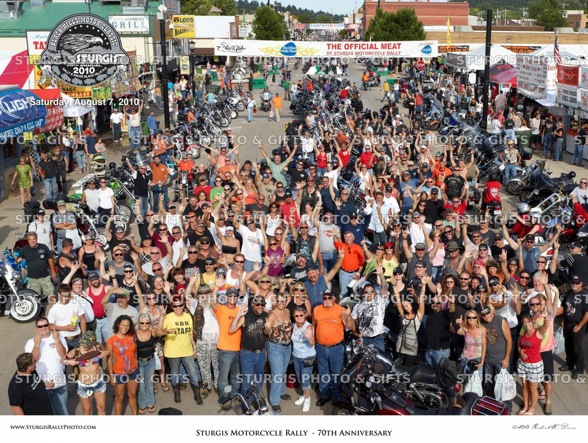 2010 Sturgis Rally Group Photo – August 7, 5 p.m.