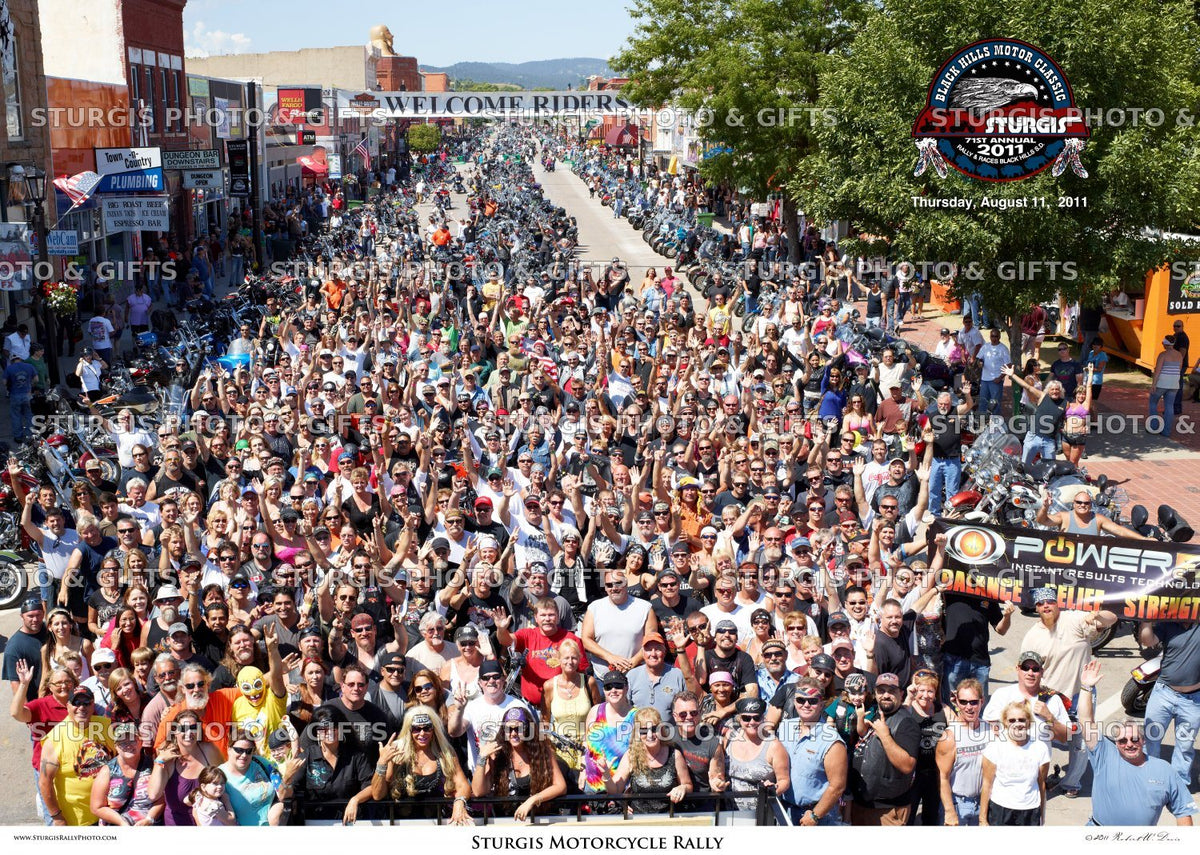 2011 Sturgis Rally Group Photo – August 11, Noon