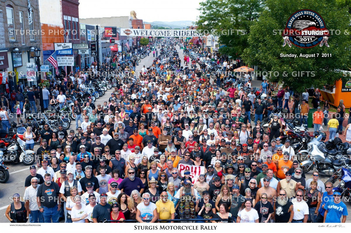 2011 Sturgis Rally Group Photo – August 7, Noon