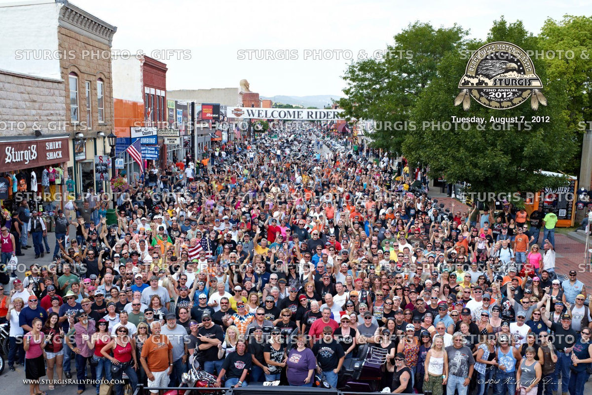 2012 Sturgis Rally Group Photo – August 7, Noon