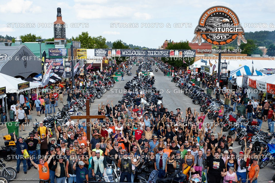 2013 Sturgis Rally Group Photo – August 4, 5 p.m.