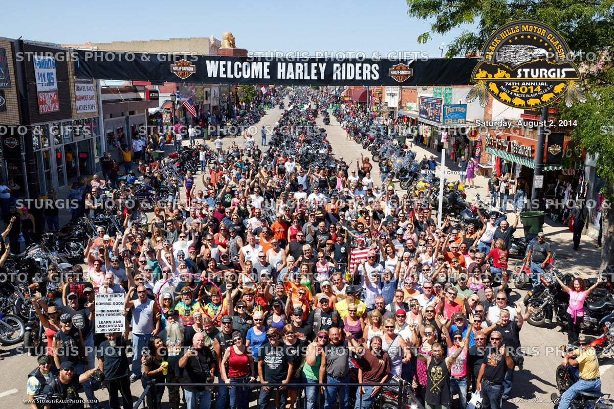 2014 Sturgis Rally Group Photo – August 2, Noon