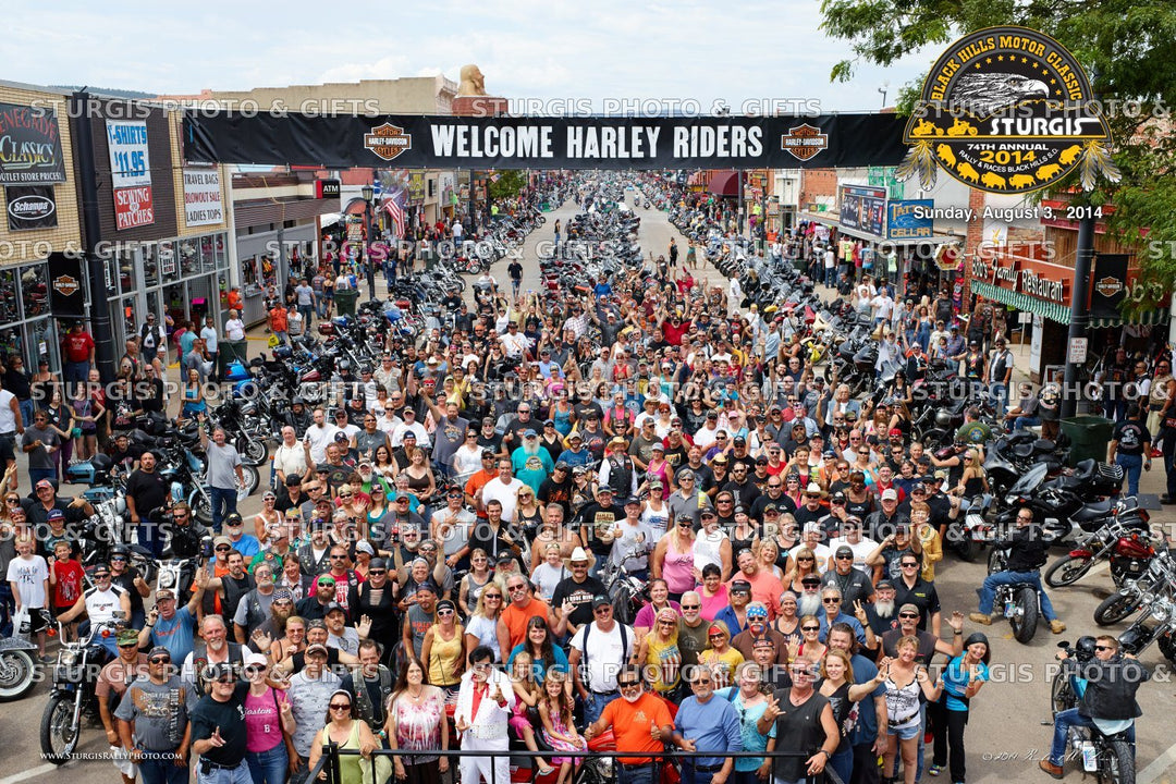 2014 Sturgis Rally Group Photo – August 3, Noon