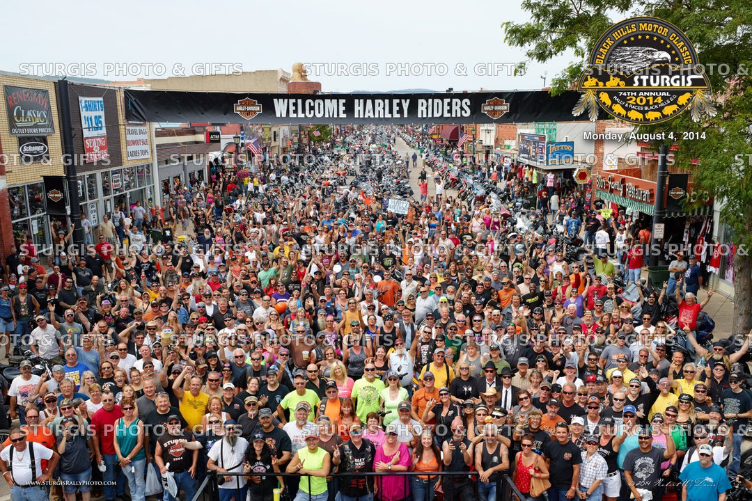 2014 Sturgis Rally Group Photo – August 4, Noon