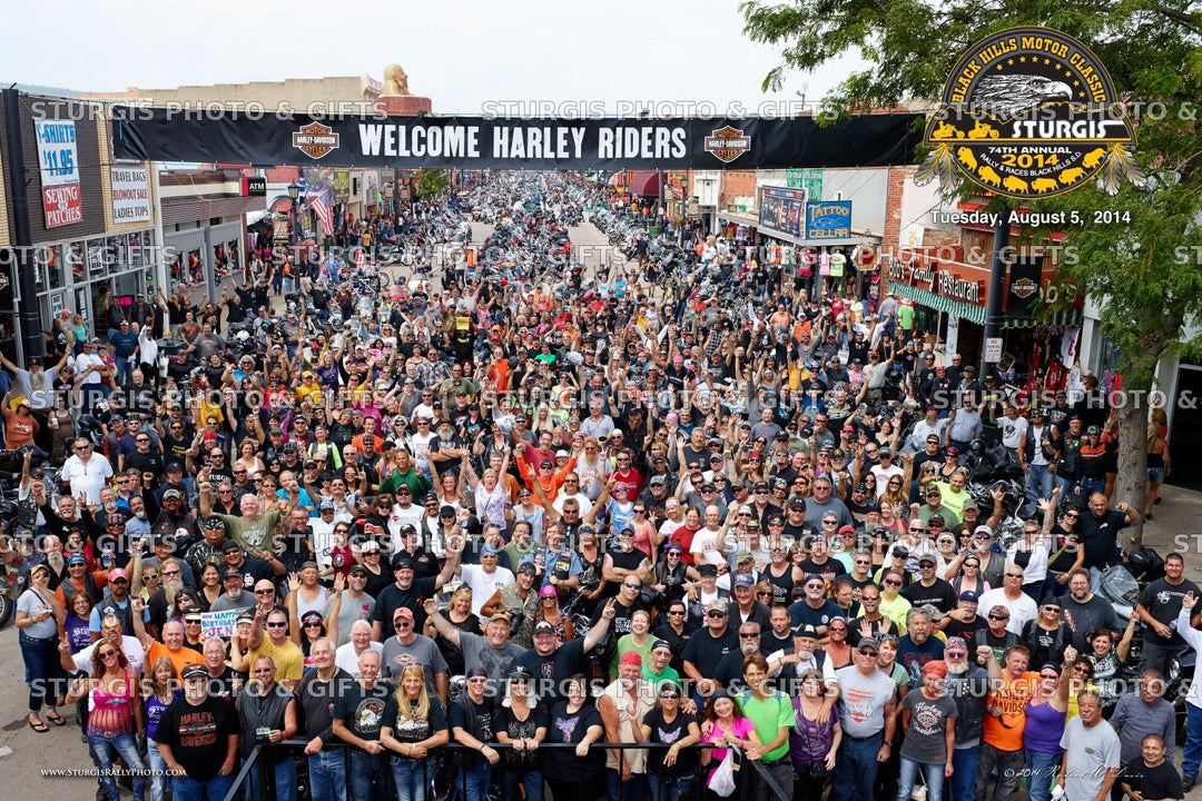 2014 Sturgis Rally Group Photo – August 5, Noon