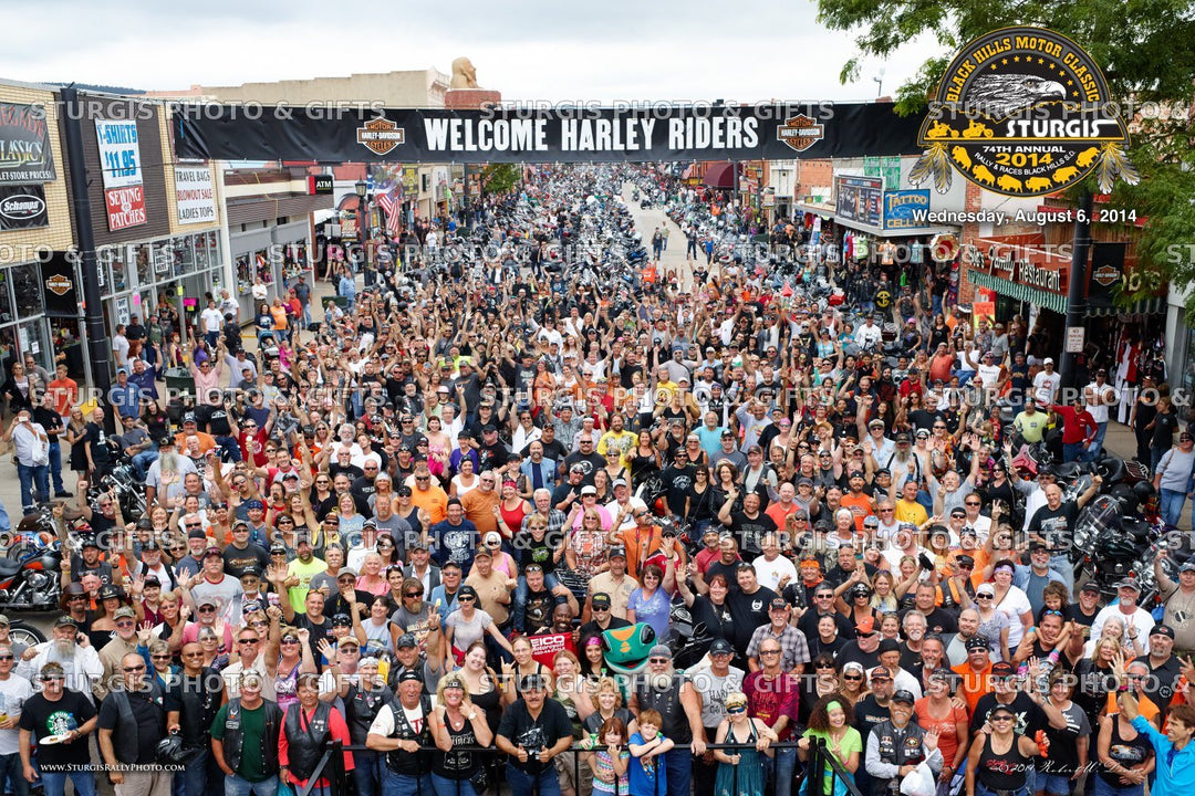 2014 Sturgis Rally Group Photo – August 6, Noon