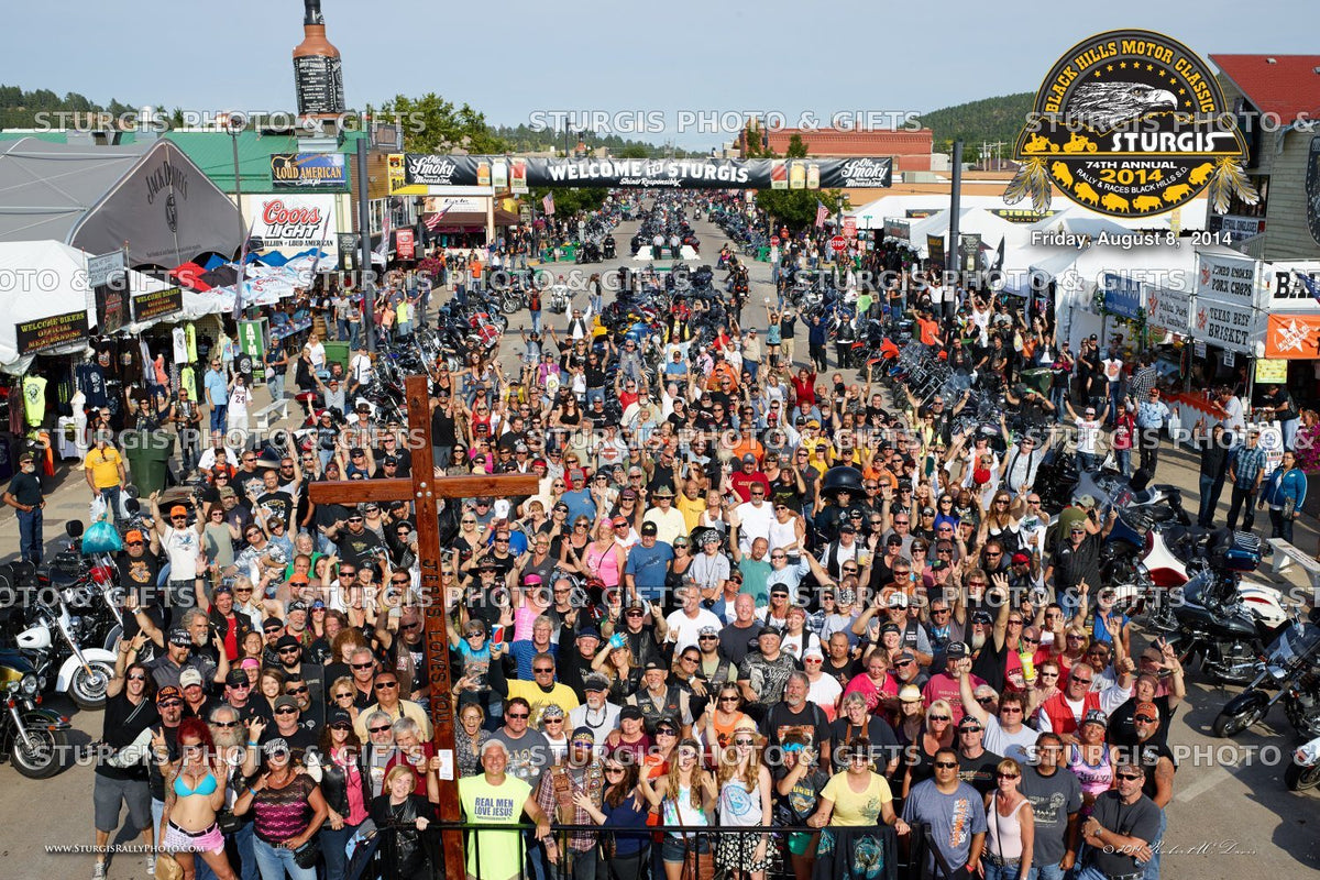 2014 Sturgis Rally Group Photo – August 8, 5 p.m.