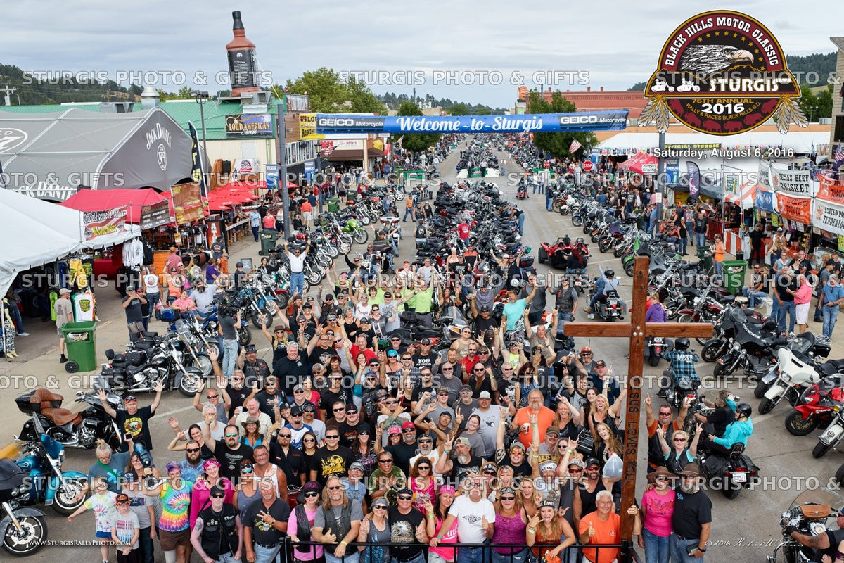 2016 Sturgis Rally Group Photo – August 6, 5 p.m.
