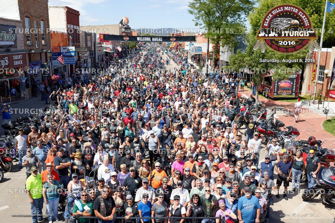 2016 Sturgis Rally Group Photo – August 6, Noon