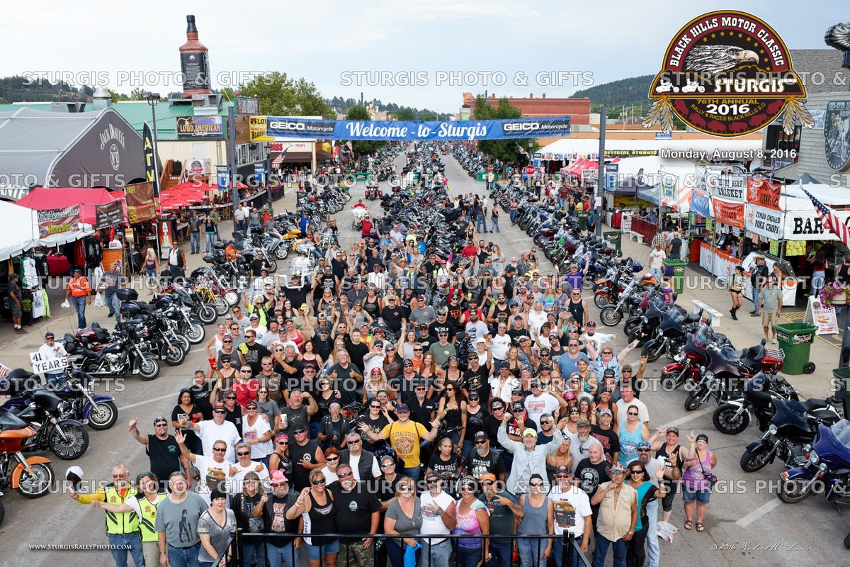 2016 Sturgis Rally Group Photo – August 8, 5 p.m.