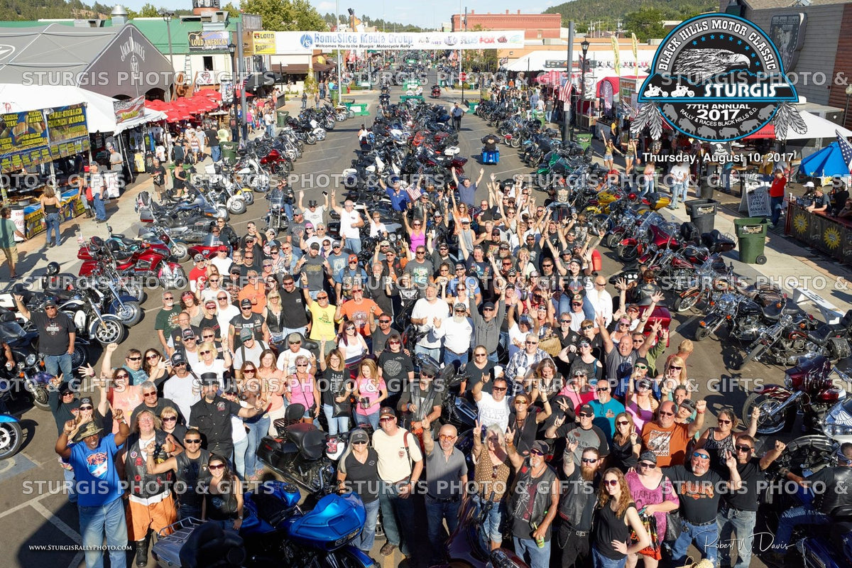 2017 Sturgis Rally Group Photo – August 10, 5 p.m.