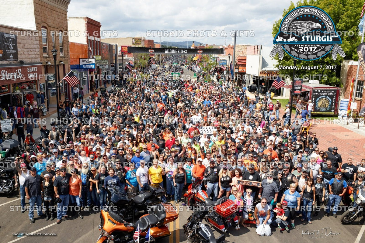 2017 Sturgis Rally Group Photo – August 7, Noon