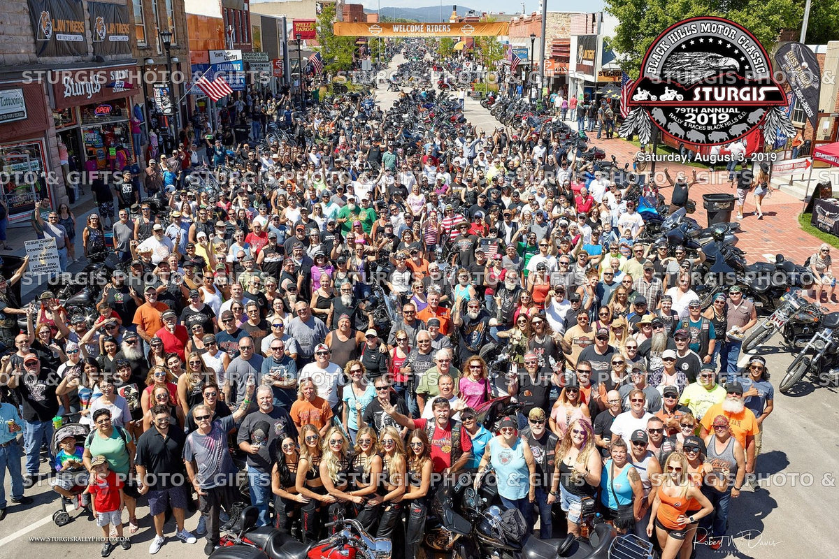 2019 Sturgis Rally Group Photo – August 3, Noon