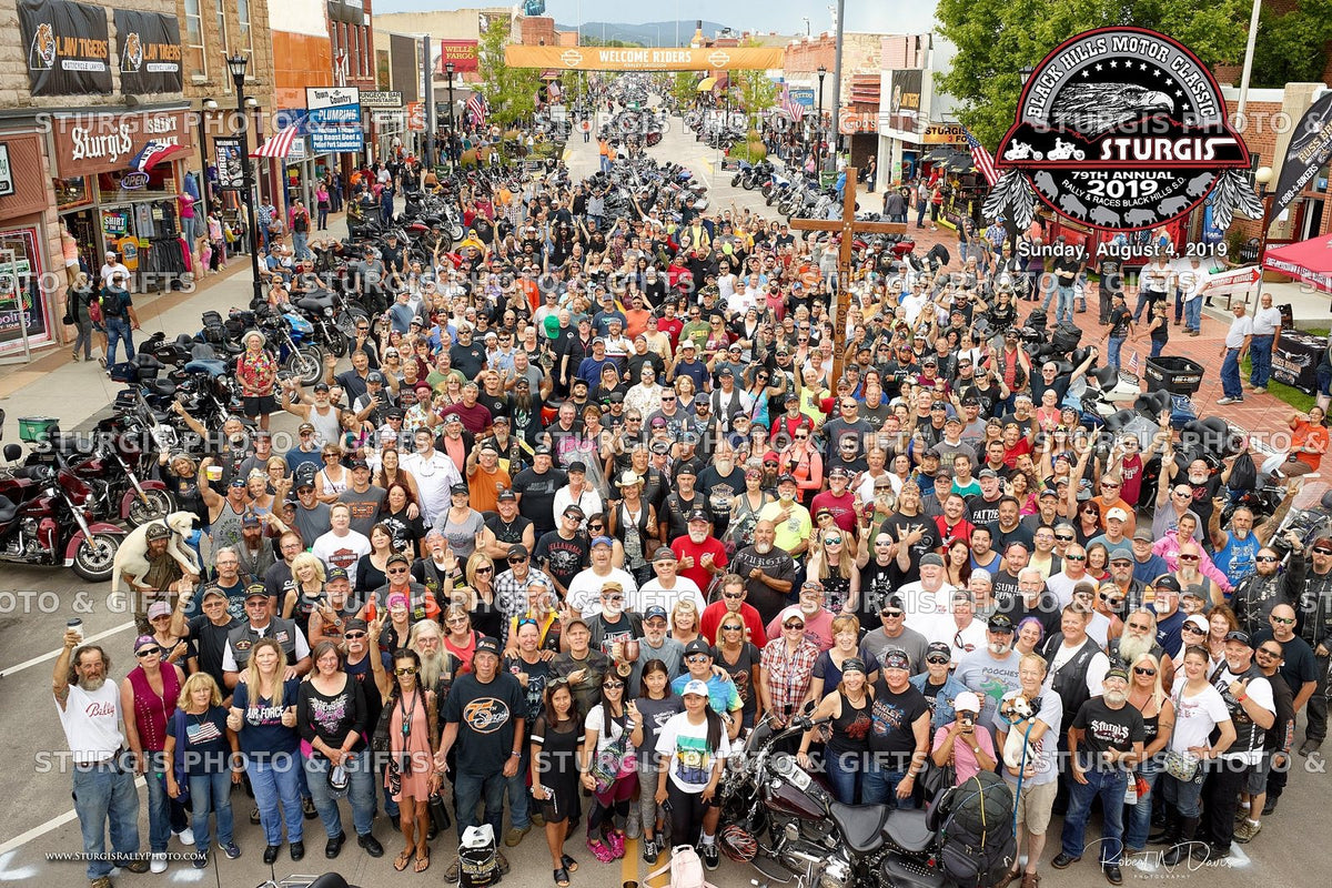 2019 Sturgis Rally Group Photo – August 4, Noon