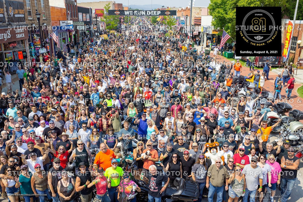 2021 Sturgis Rally Group Photo – August 8, Noon
