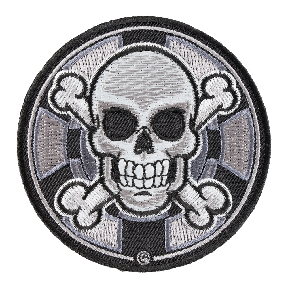 Skull And Bones Poker Chip Round Patch, Gambling Patches — product image