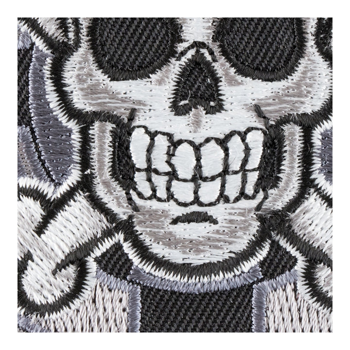 Skull And Bones Poker Chip Round Patch, Gambling Patches — detail view 1