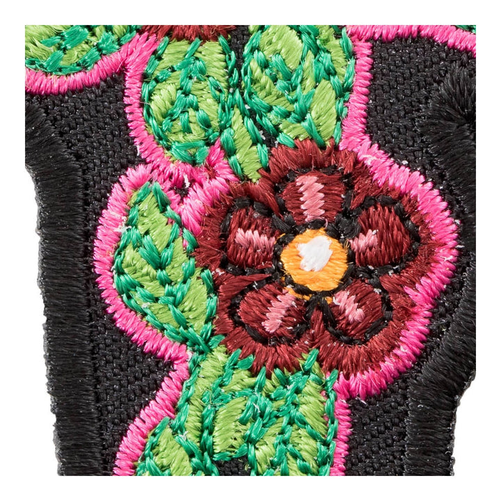 Pink Blooming Daisies Cross Patch, Religious Patches — detail view 1
